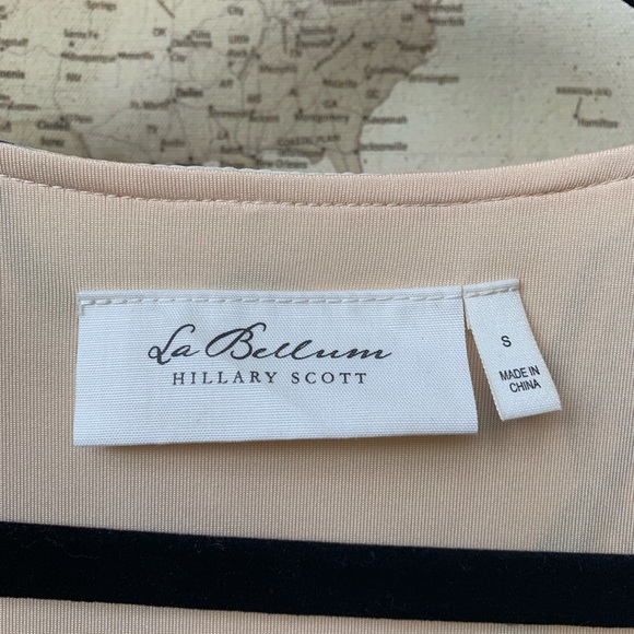 Labellum Hillary Scott cold shoulder floral dress - Picture 3 of 4